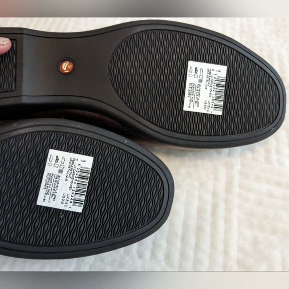 Clarks Un Darcey Ease Flat, Pebble Metal Leather, Women Size 9 M - Picture 5 of 8